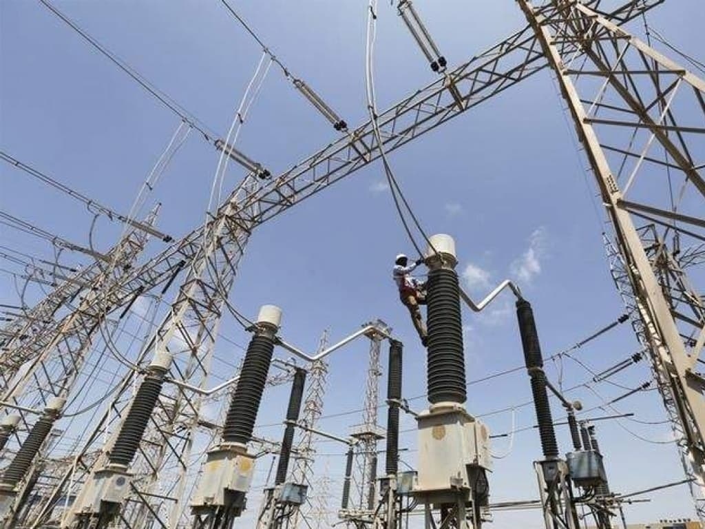 The Ministry of Energy disclosed that the government plans to shut down five IPPs amid ongoing negotiations with around 100 IPPs.