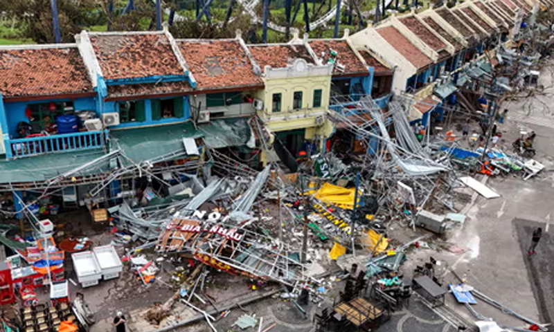 Typhoon Yagi hammers Vietnam