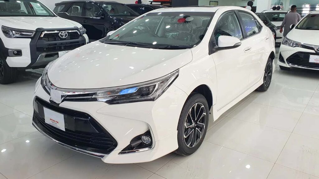 Toyota Corolla Grande 2024