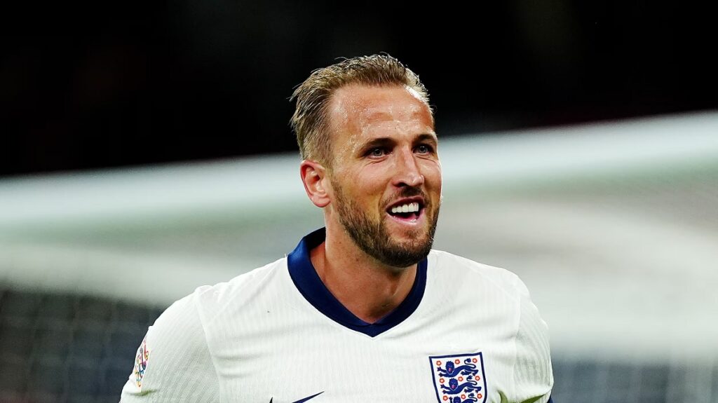 England captain Harry Kane does not have a structural injury and will remain with the national team for their Nations League fixtures, Bayern Munich said on Monday after the striker was examined by Football Association medical staff.