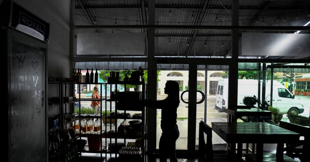 Cuba plunged into a countrywide blackout on Friday after one of the island's major power plants failed and caused the national electrical grid to shut down, its energy ministry said.