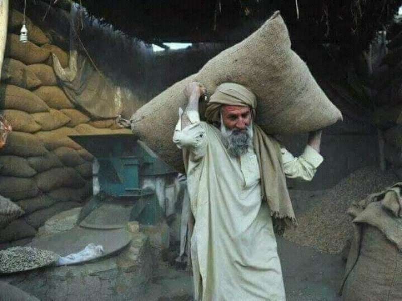 The Sindh government officially announced an increase in the minimum wage, setting the minimum salary at Rs37,000 per month for all workers in the province.