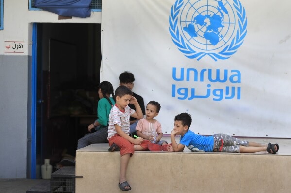 For over 70 years, the UN relief agency UNRWA has assisted Palestinian refugees. Now, Knesset members want to ban the organisation's relief work in Israel.