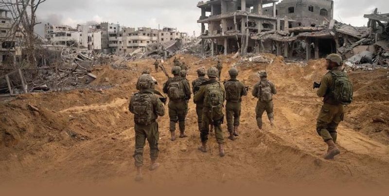 Israeli officials confirmed that five soldiers died in shelling in northern Gaza, raising the total number of Israeli military deaths to 770.