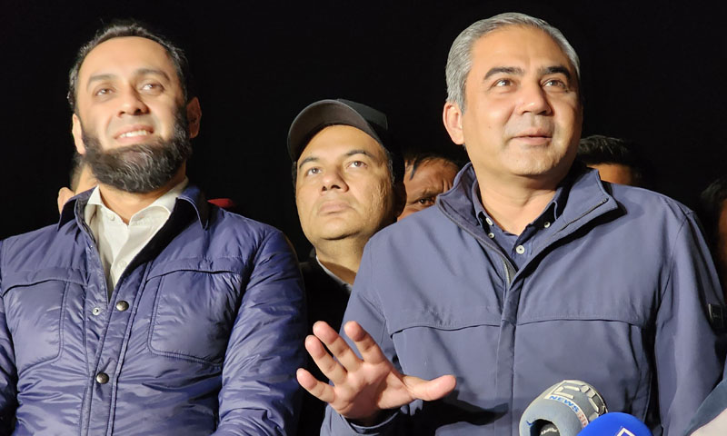 Naqvi, Tarar talks with PTI