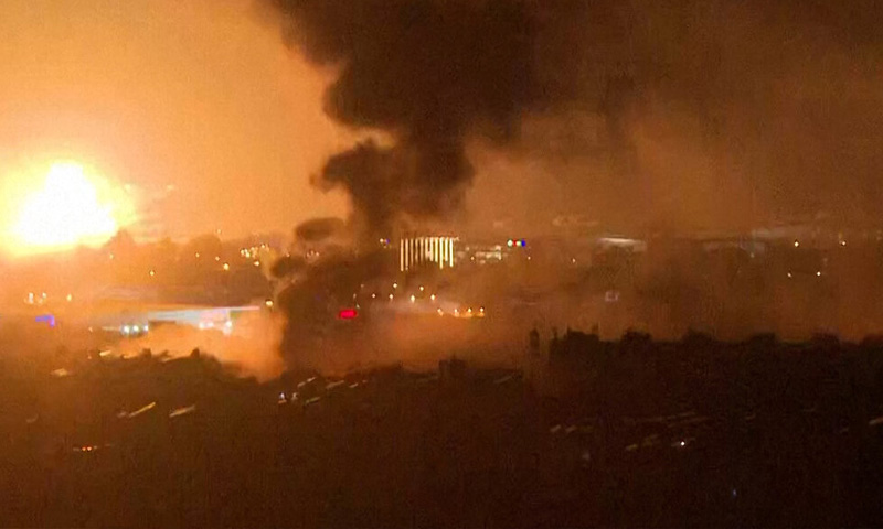 Israeli strikes pound towns in Lebanon