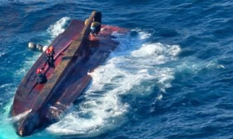 boat capsizing incident