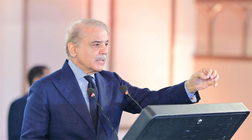 PM says Pakistan transitioned from darkness to light in a year