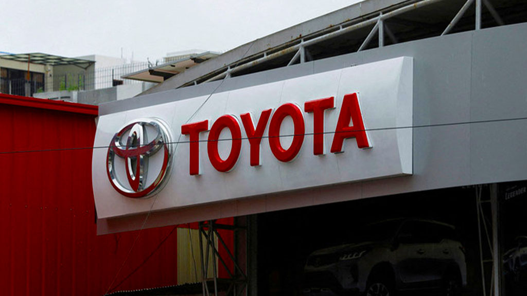 Toyota hybrid gasoline ev