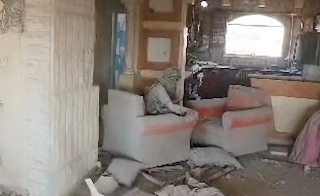 In ongoing Gaza ceasefire talks mediated by international parties, Hamas requested Israel to return the body of Yahya Sinwar.