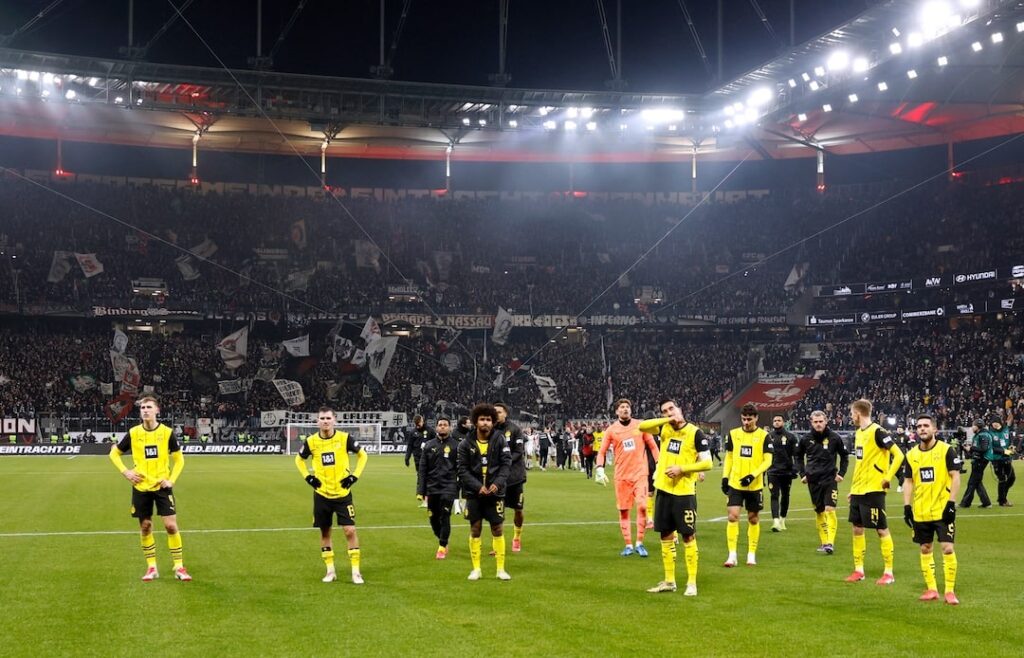 Borussia Dortmund slumped to a 2-0 loss at Eintracht Frankfurt for their third straight Bundesliga defeat that deepened the crisis.