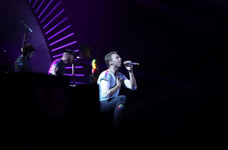 Global music superstars eye India