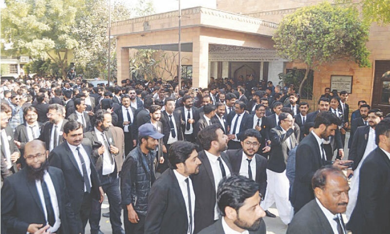 Tensions have escalated between lawyers and the Sindh Police following a series of protests in Karachi and Hyderabad.