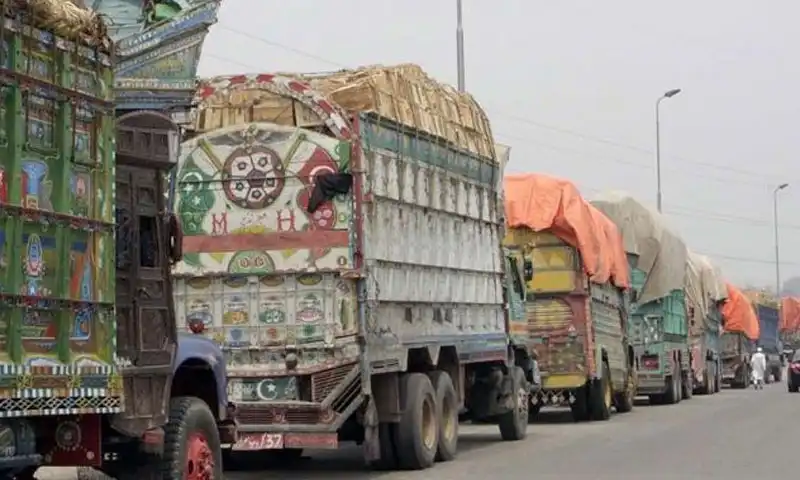 cameras to be installed on trucks and dumpers in Karachi