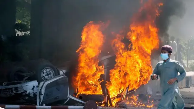 PTI leaders bail Punjab govt