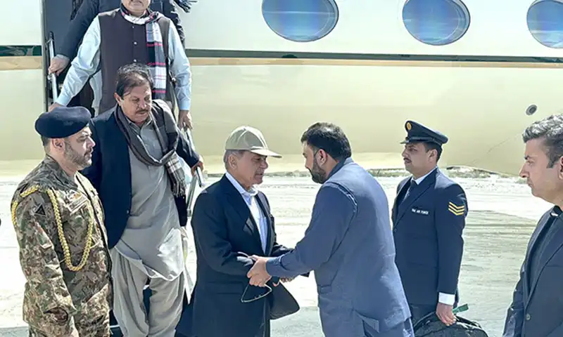 PM visits quetta after train hijack