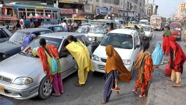 beggars flock Karachi during Eid season