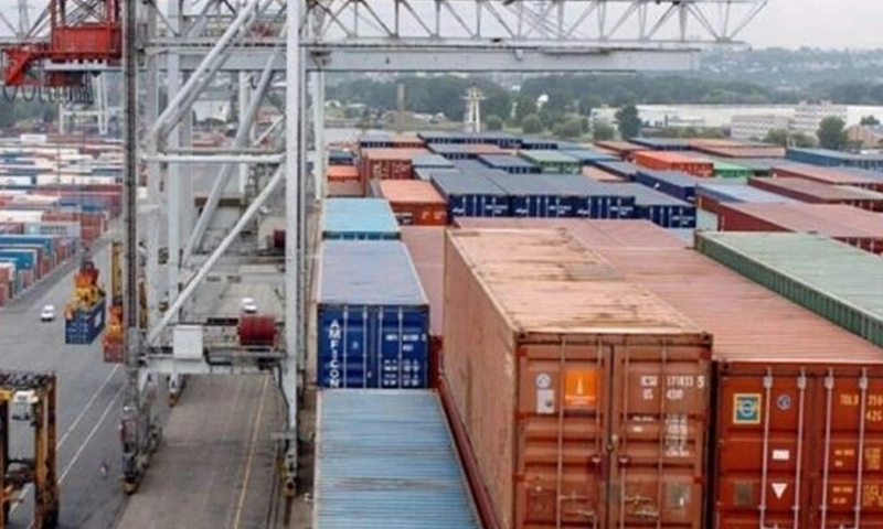 Pakistan's trade deficit