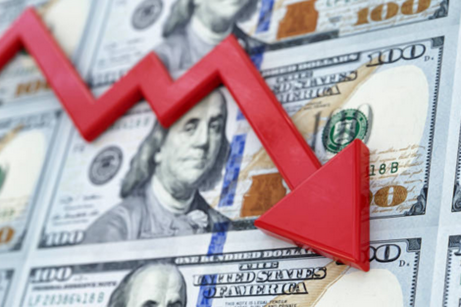 Oil prices plunged nearly 8 per cent to the lowest level since 2021, while soybeans and other commodities also fell as China retaliated.