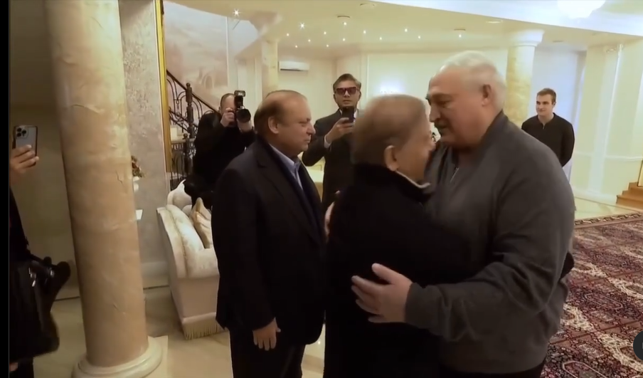 Belarus President Alexander Lukashenko hosted a dinner on Thursday in honour of Pakistani Prime Minister, Shehbaz Sharif at his farmhouse.