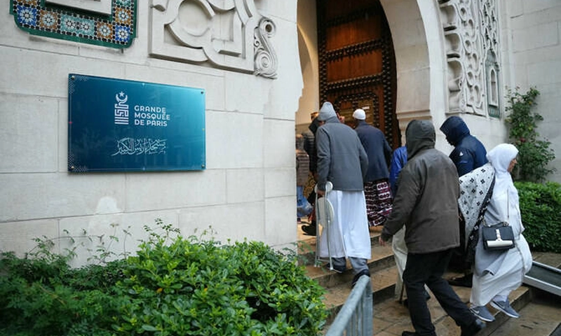 France's Macron heads meeting on 'threat' of Muslim Brotherhood