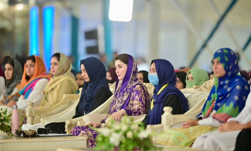 Maryam asks youth to beware of fitna architects