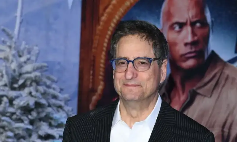 Sony Pictures extends Rothman's contract