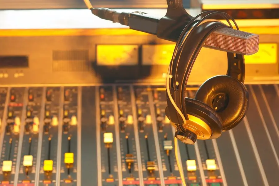 Indian songs banned on FM radio