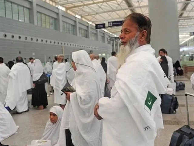 Hajj flights disrupted