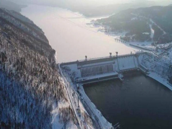 water halted from Kishanganga Dam