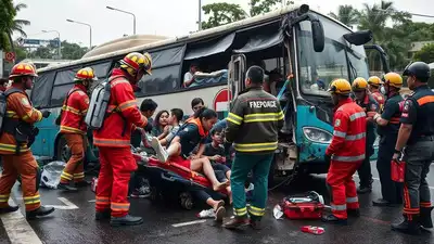 Malaysia bus crash kills 15
