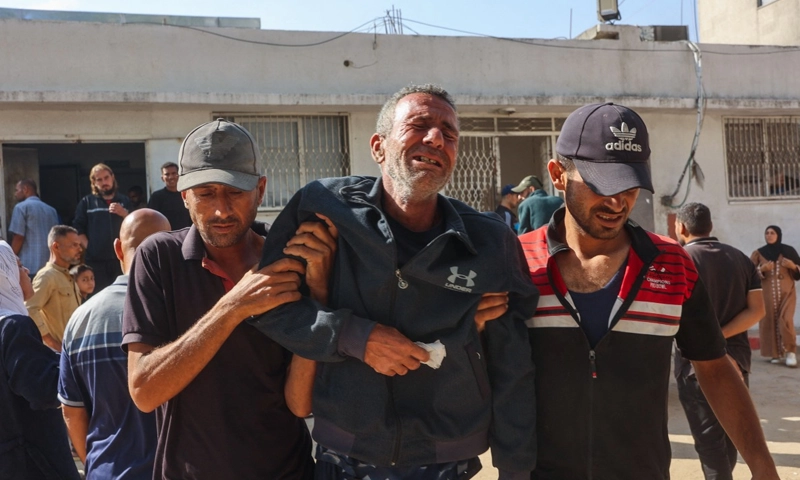 Israeli fire killed at least 44 Palestinians in Gaza, many who were seeking food aid, while the UN warned of drinking water scarcity.