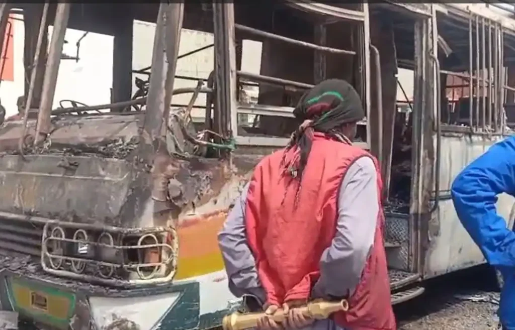 passenger bus catches fire in Quetta