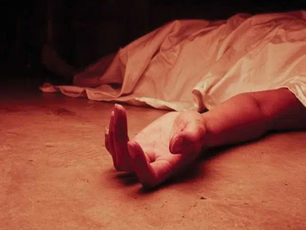 man murders his son in Karachi