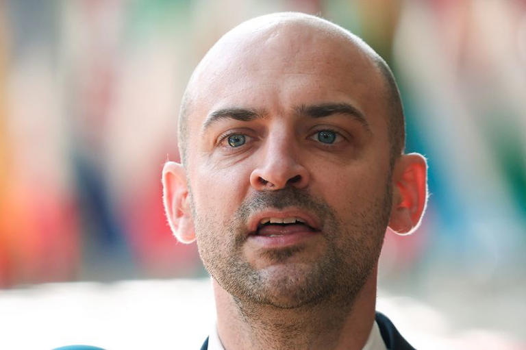 Arab countries will have to condemn Hamas and call for disarmament at a UN event to boost European recognition of Palestine, France FM said.