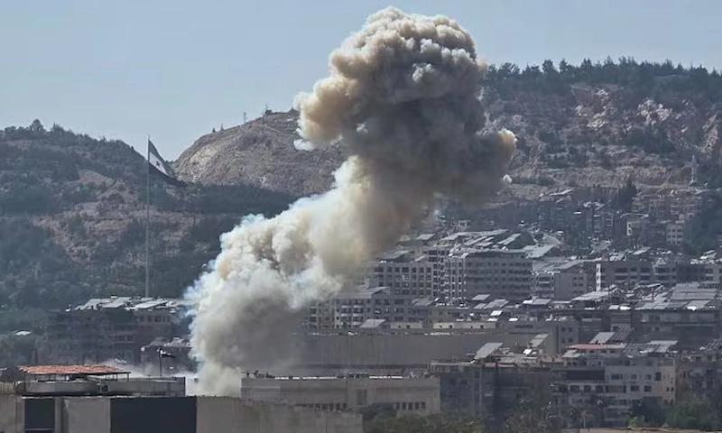 Israel launches airstrikes in Damascus