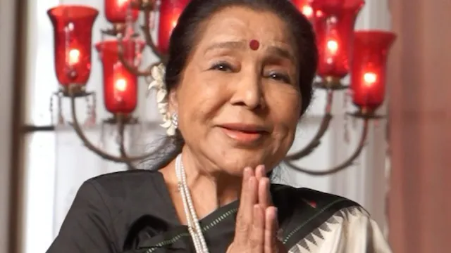 Asha Bhosle's family debunks rumours of her death