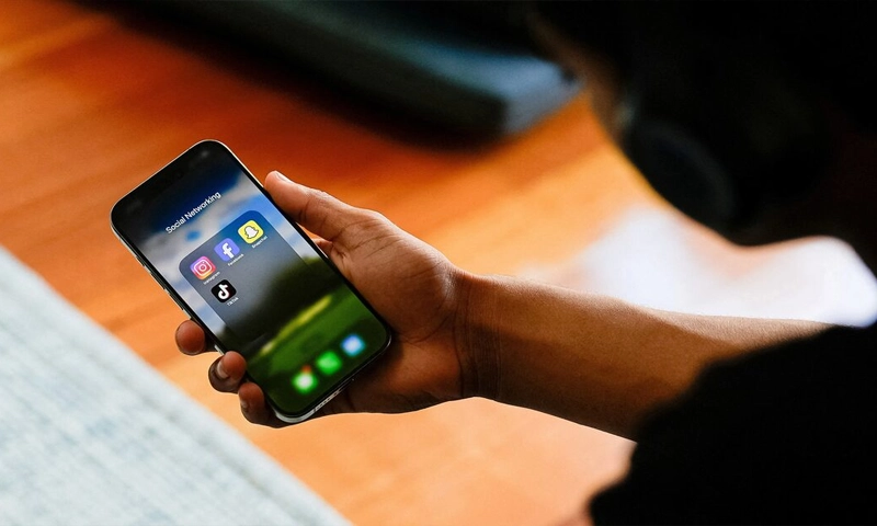 Five EU states to test age-check app to protect children online