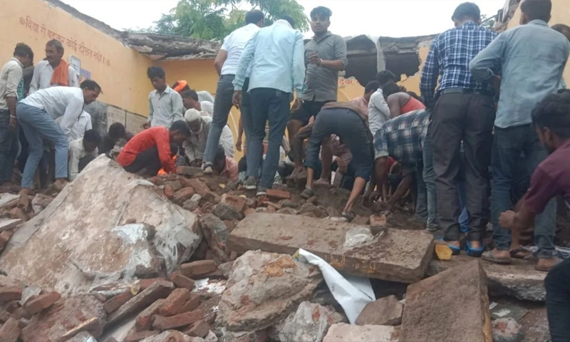 India school roof collapse kills seven children