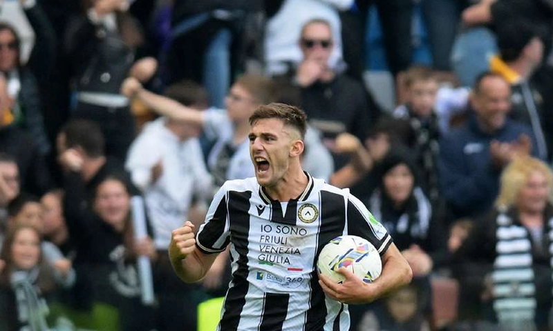 Napoli and Lorenzo Lucca