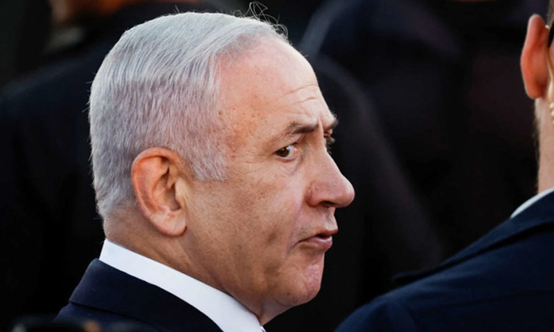 Netanyahu under mounting political pressure after party quits
