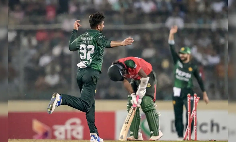 Mirza, Farhan star in T20 series