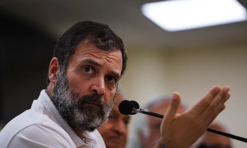 Trump says India is a 'dead economy', Rahul agrees