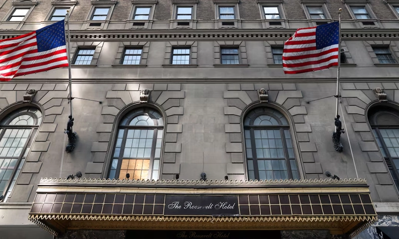 Jones Lang LaSalle exits advisory role in sale of Roosevelt Hotel