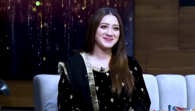 Momina Iqbal clarifies her gender identity