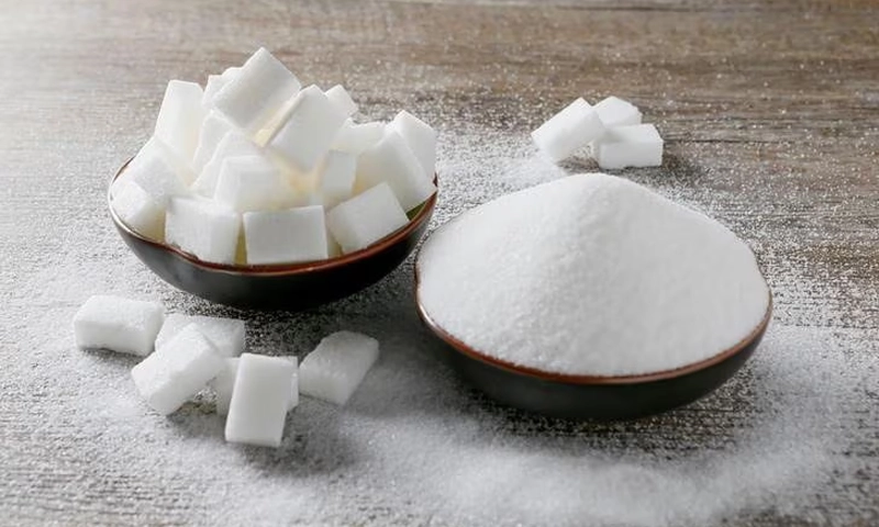 Govt, millers agree to fix ex-mill sugar price at Rs165 per kg