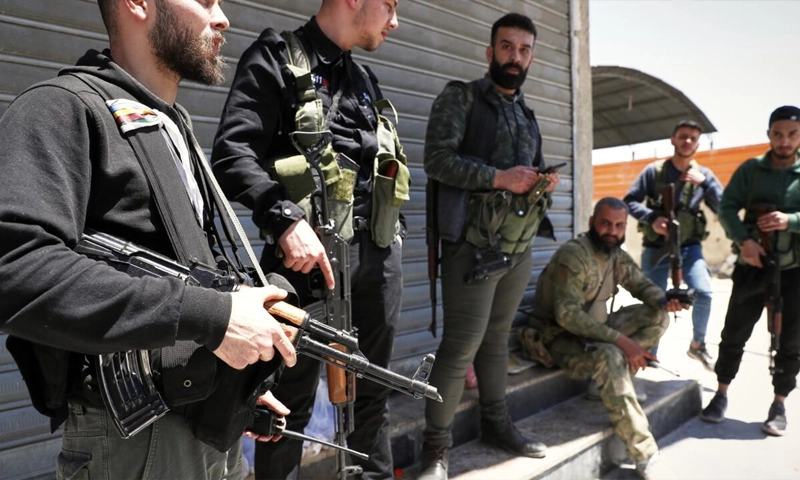 Monitor says Syrian forces, allies execute 19 Druze civilians