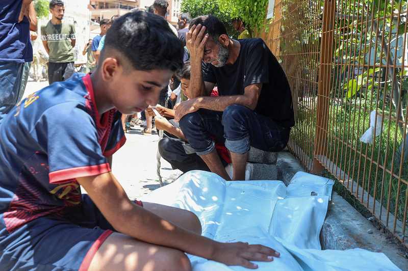 Progress is stalling at talks aimed at securing a ceasefire in Gaza, with sides divided over the extent of Israeli withdrawal from Gaza.