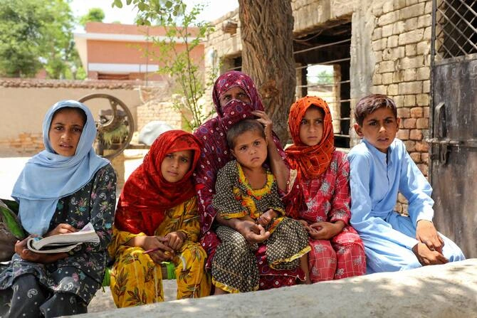 ID problems Pakistan