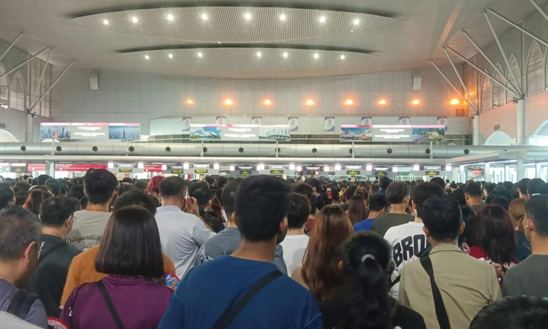 Malaysia border control glitch